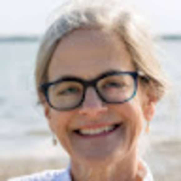 Meet your Posher, Beth - Picture 1 of 1